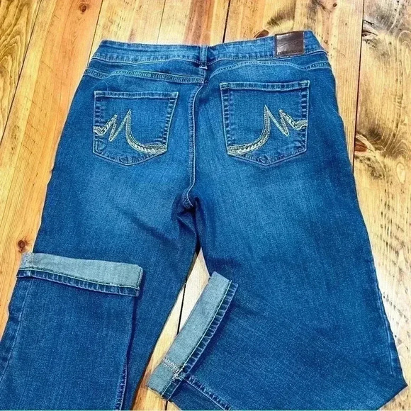 Maurice’s whiskered blue washed denim size: 12 Short embellished pockets - Picture 7 of 8